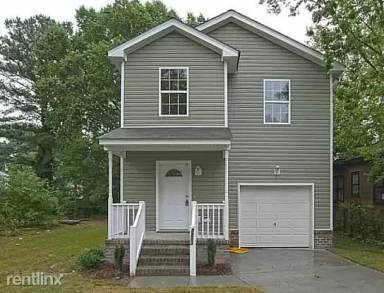 Main picture of 2213 Charleston Ave