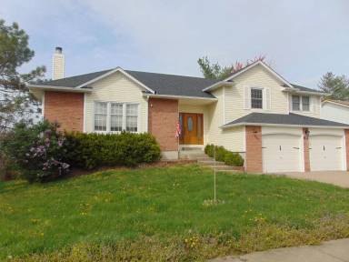 Main picture of 1209 S Bridgewood Dr