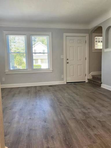 Main picture of 164 Cadillac St