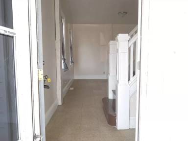 Main picture of 13-15 S Lawrence St