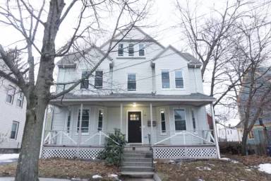 Main picture of 20 Dustin St