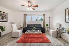 Main picture of 11610 N Bayshore Dr