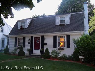 Main picture of 229 Oakland St
