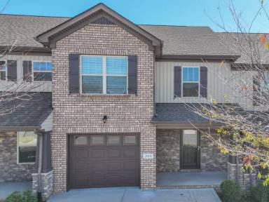 Main picture of 214 Saxony Way