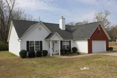 Main picture of 203 Vineyard Ridge Dr
