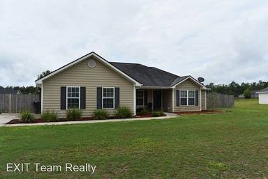 Main picture of 32 Parish Loop NE