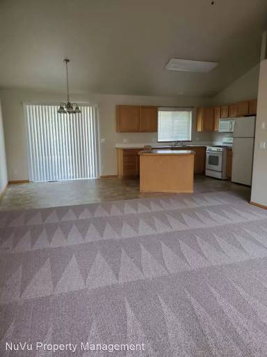Main picture of 2819 N Dandelion St