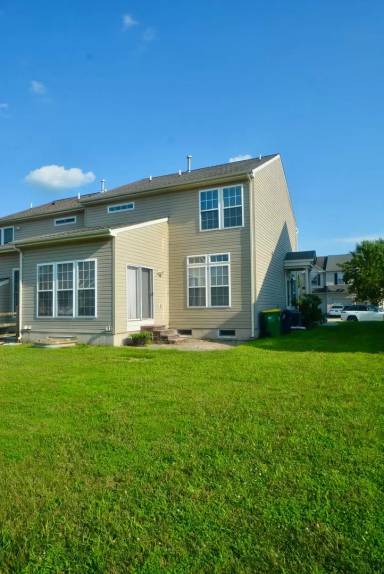 Main picture of 18 S Cummings Dr