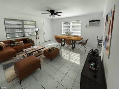 Main picture of 721 SW 7th St