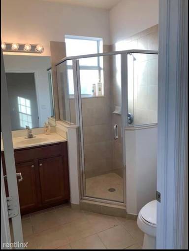 Main picture of 9229 SW 170th Path