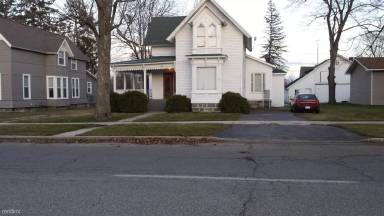 Main picture of 221 Ives Ave