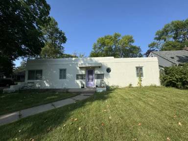 Main picture of 4015 Zenith Ave N