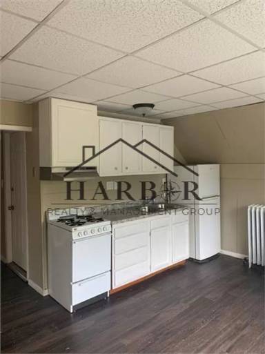 Main picture of 28 6th Ave SE