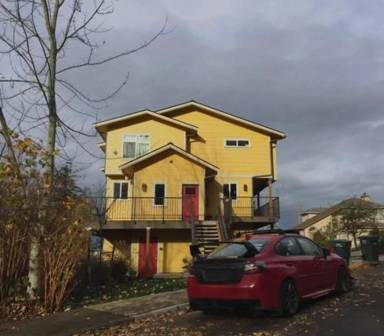 Main picture of 821 Blueberry Ln