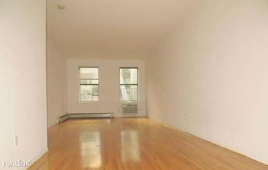 Main picture of 426 E 81st St