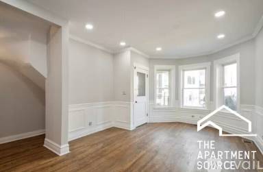 Main picture of 2509 W Diversey Ave