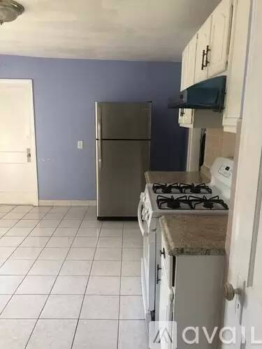 Main picture of 201 Farrington St