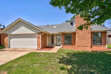 Main picture of 1617 Raquel Rd