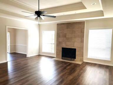 Main picture of 202 Cambridge Rd