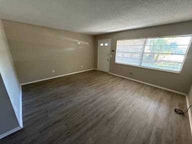 Main picture of 2374 S Sandburg Pt