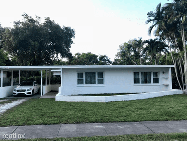 Main picture of 1905 Alamanda Dr