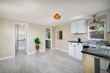 Main picture of 2136 Foothill Dr