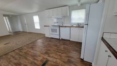 Main picture of 915 Legacy Ln