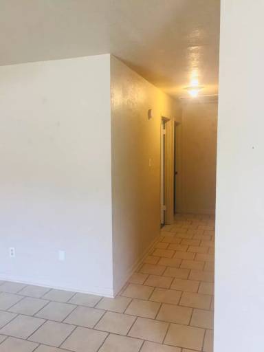 Main picture of 213B Richards St
