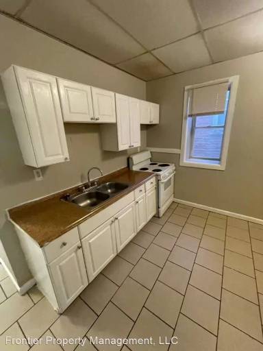 Main picture of 2920 Miami St