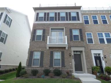 Main picture of 1923 Greenbriar Hall Rd