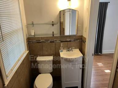 Main picture of 2144 Vollintine Ave