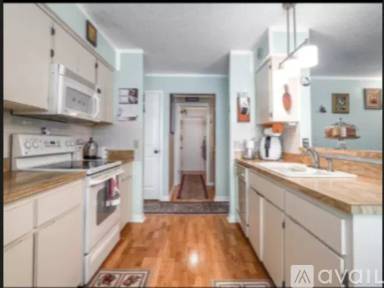 Main picture of 13332 Ballantine Ln
