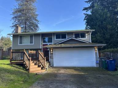 Main picture of 10521 NE 139th St
