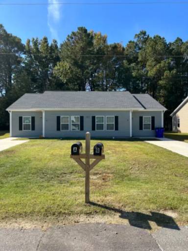 Main picture of 101 W Langdon Ave