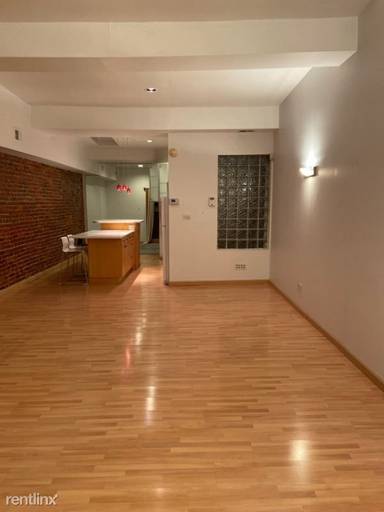 Main picture of 3013 1/2 Sherman Ave NW