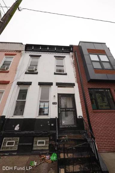 Main picture of 2150 N Natrona St