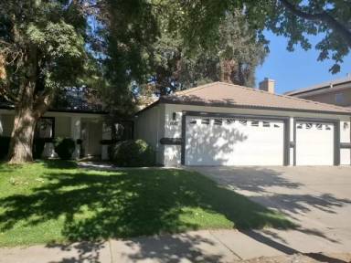 Main picture of 2087 Gold River Dr