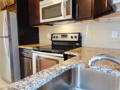 Main picture of 1208 Summit Ave