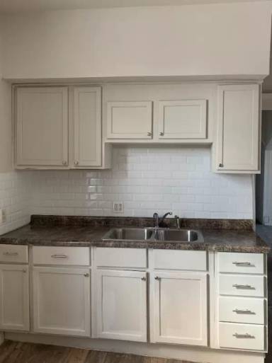 Main picture of 258 Harmon St