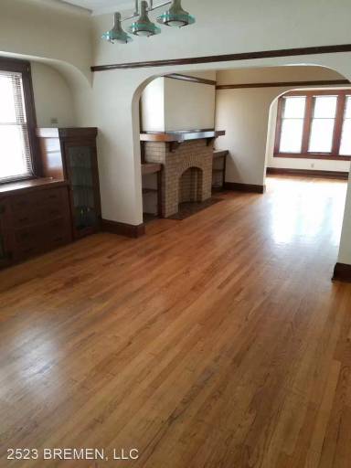 Main picture of 5730 W Wisconsin Ave