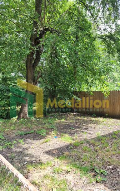 Main picture of 7673 S Exchange Ave