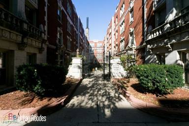 Main picture of 540-48 W Surf St