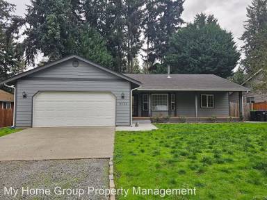 Main picture of 18126 E Clear Lake Blvd SE