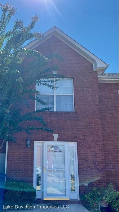Main picture of 144 Rocky Ridge Dr