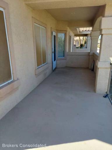 Main picture of Sandstone Condominiums