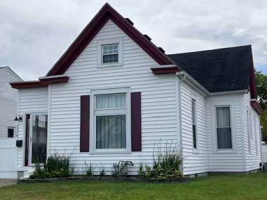 Main picture of 2228 Shelby St