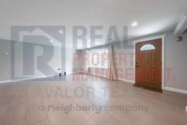 Main picture of 1725 Crock Dr