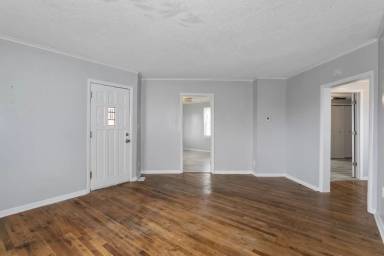 Main picture of 408 Fairground Ave