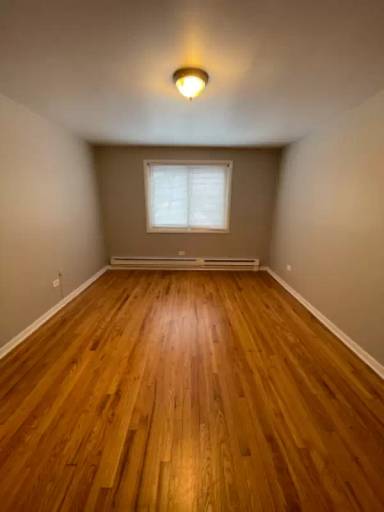Main picture of 714 W 111th St