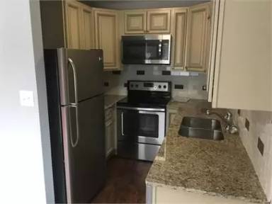 Main picture of 102 Wilshire Ave SW